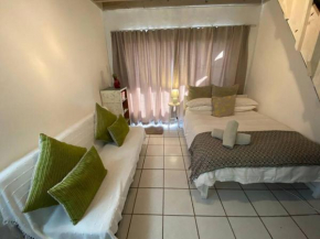 Pepper Street Self Catering Cottage at Supertubes